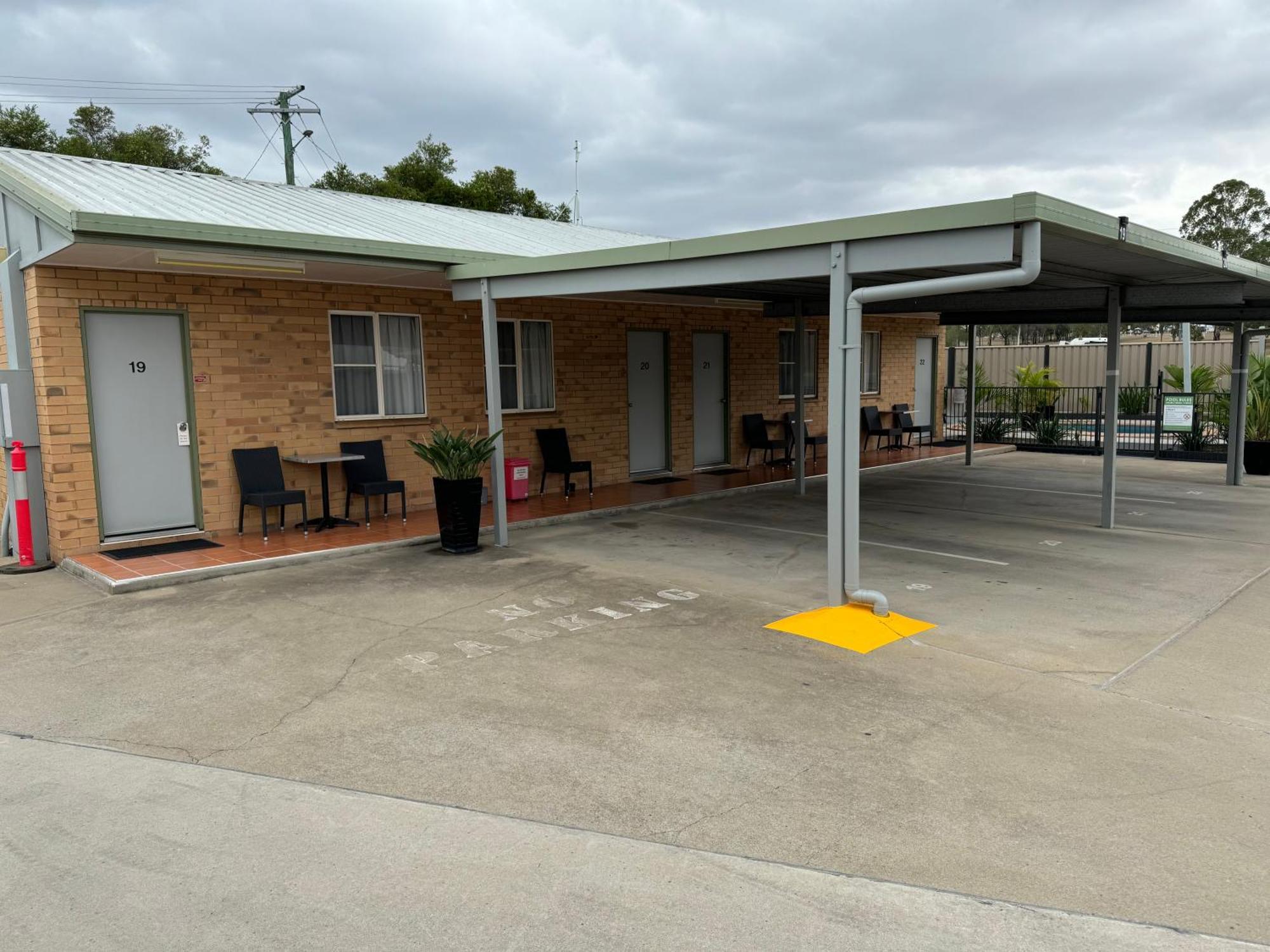 Raintree Motel Biloela Zewnętrze zdjęcie