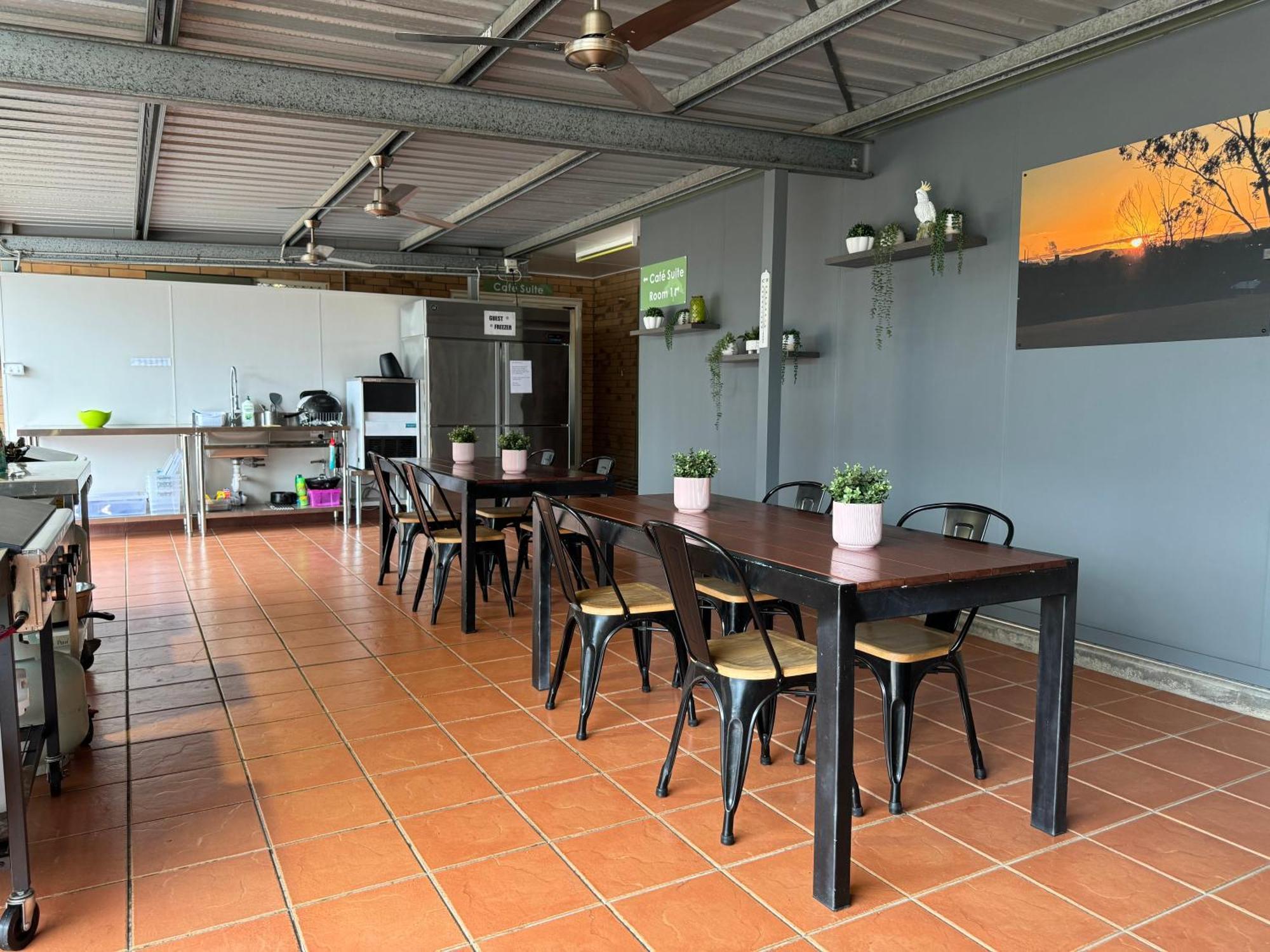 Raintree Motel Biloela Zewnętrze zdjęcie