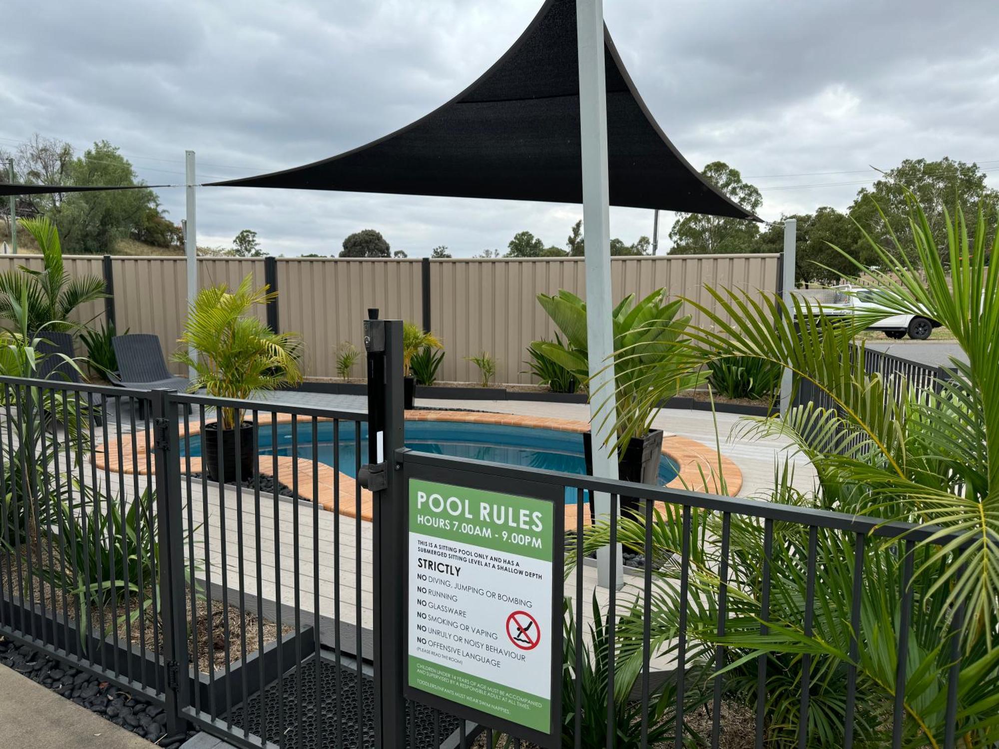 Raintree Motel Biloela Zewnętrze zdjęcie